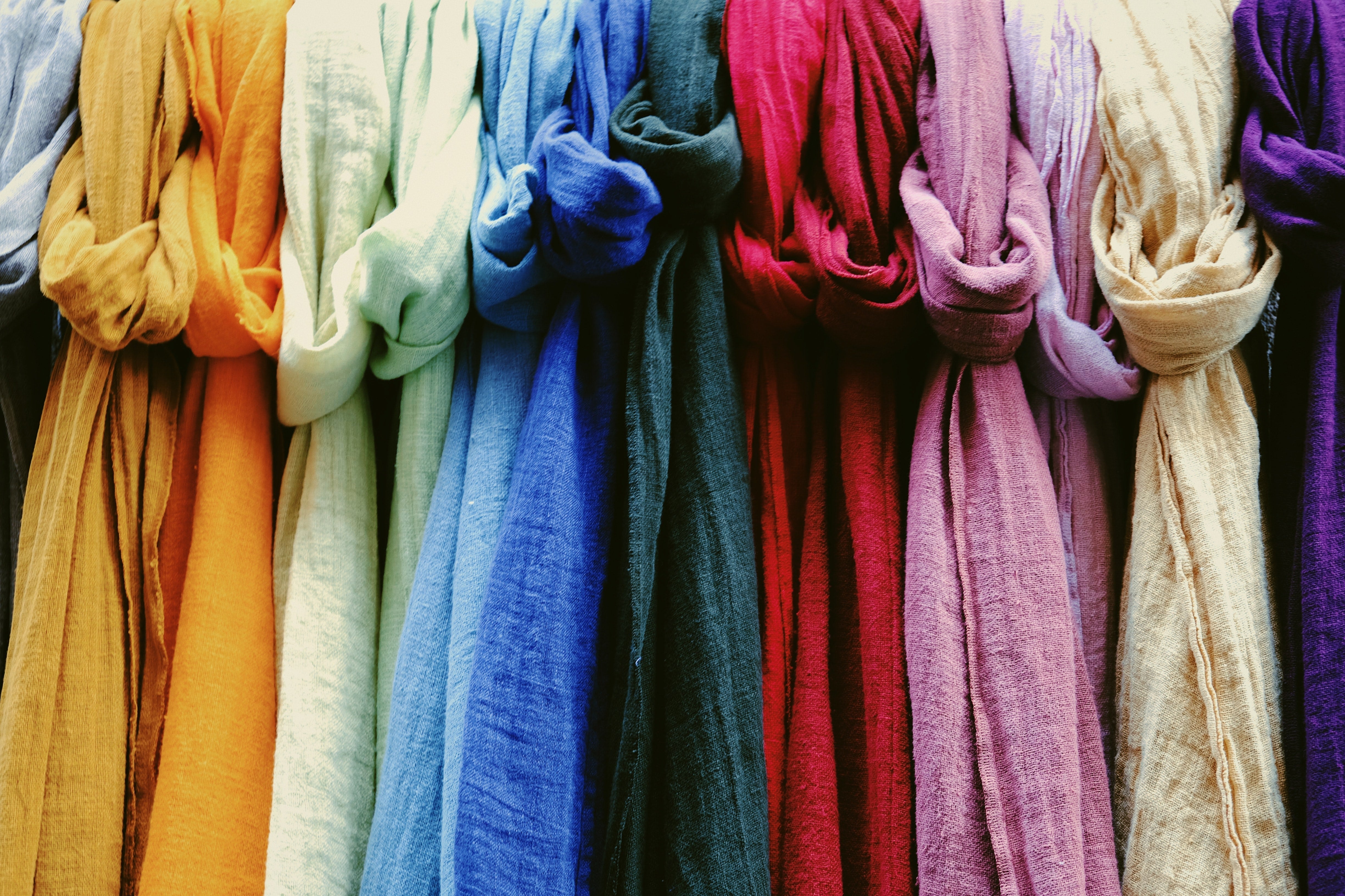 Linen 101: Guide to Linen Fabric & Care | LININ