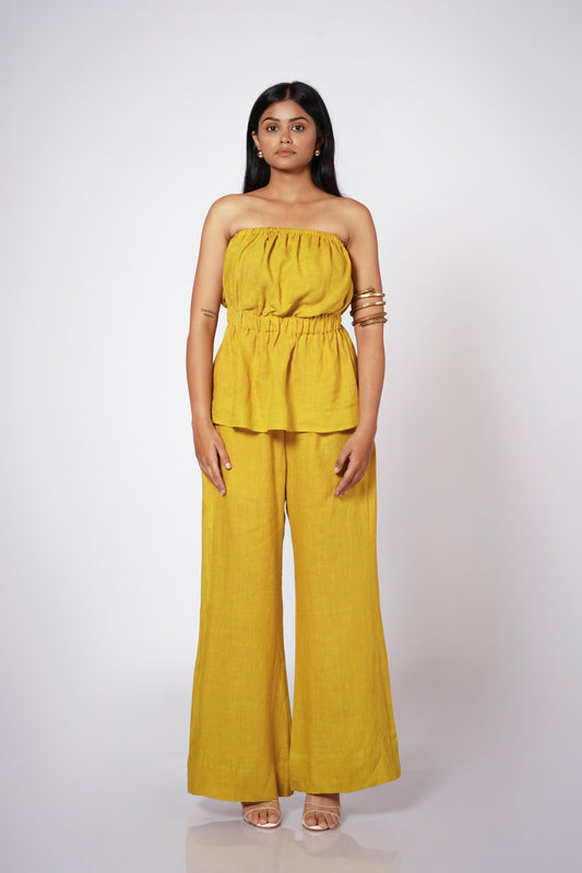HIRANYAM OFF-SHOULDER LINEN SET