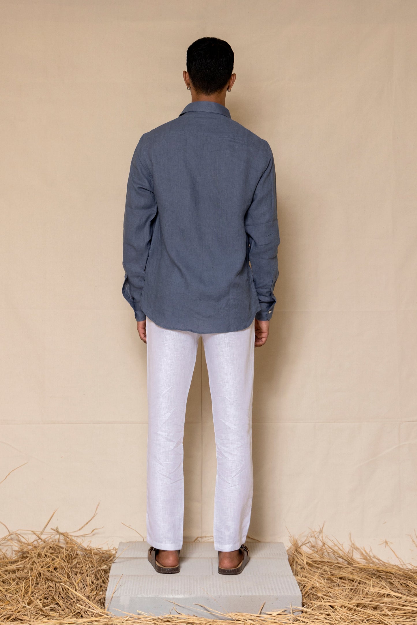 Monday Blue Men's Linen Regular Collar Shirt