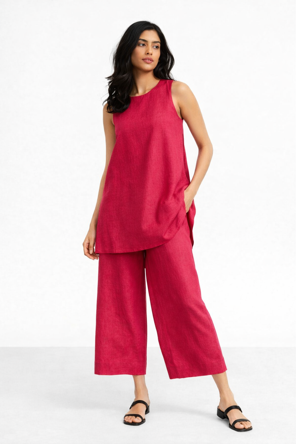 Detailed view of breathable linen fabric used in Evara women’s linen set