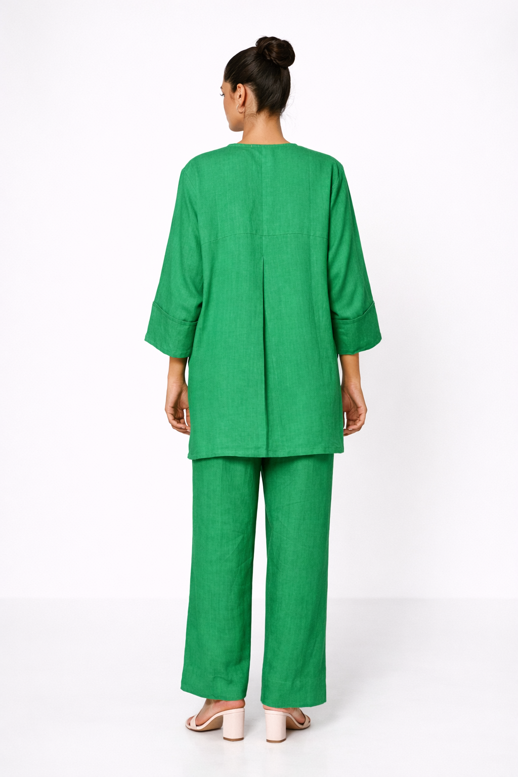 Harit Linen Kurta Set – Vibrant Green Linen Outfit for Women Back View