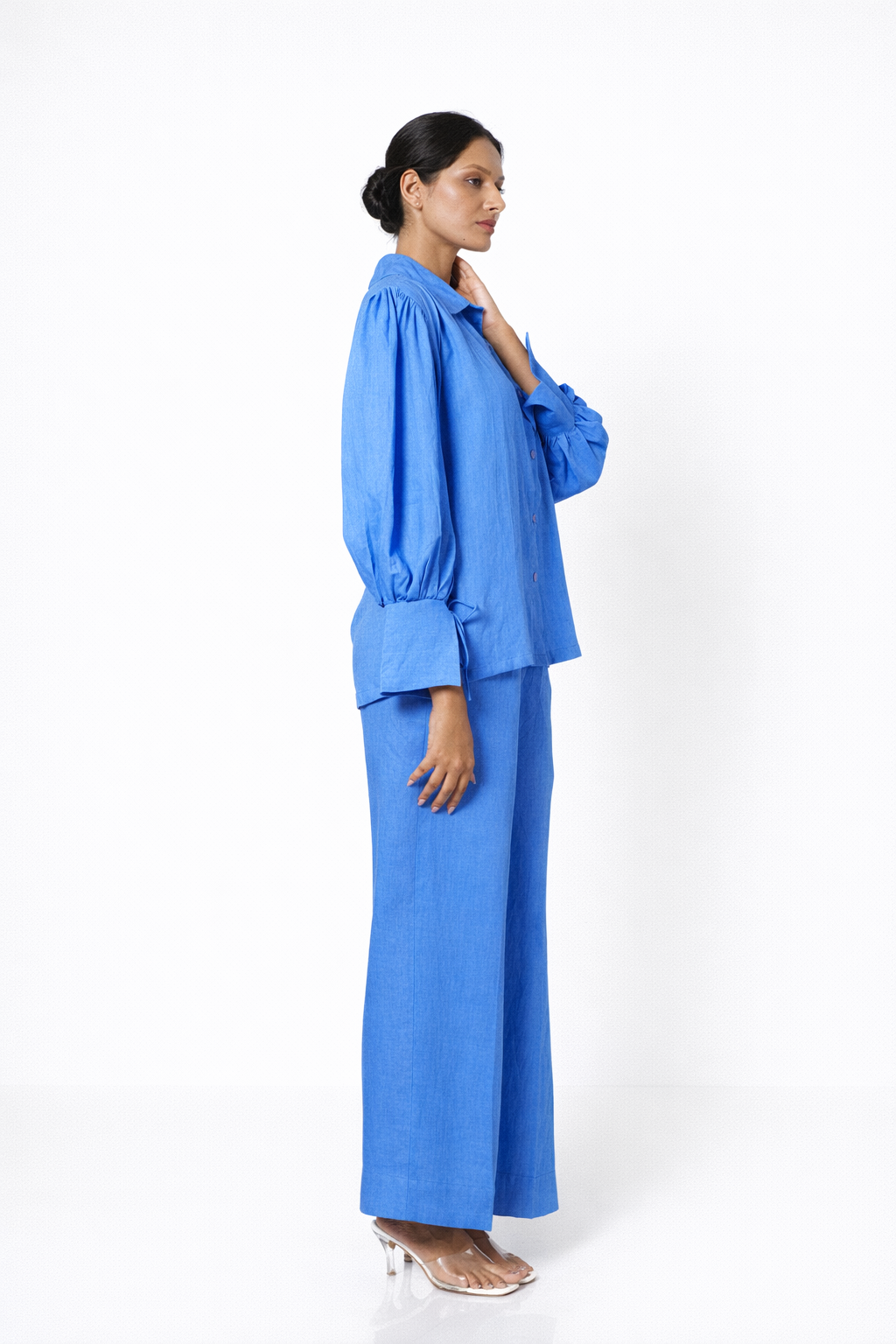 Jalneel Linen Set – Chalk Blue Linen Outfit Set for Women Side View