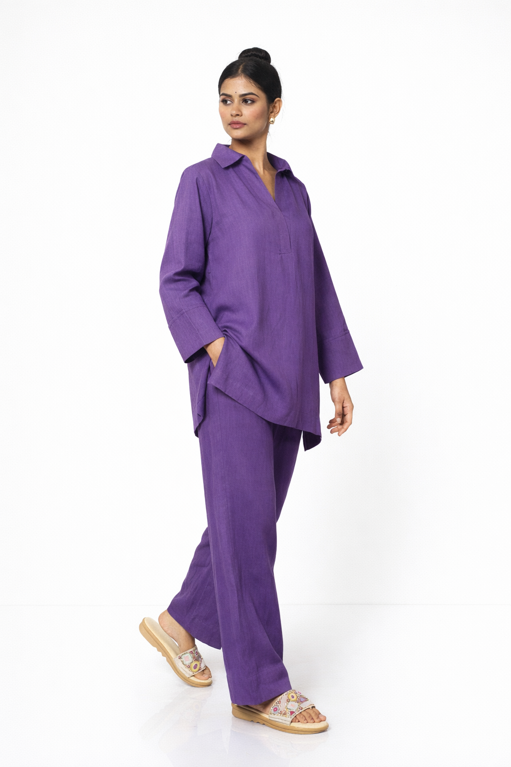 Linen Kurta Set for Women – Side Profile View of Jamuni Outfit