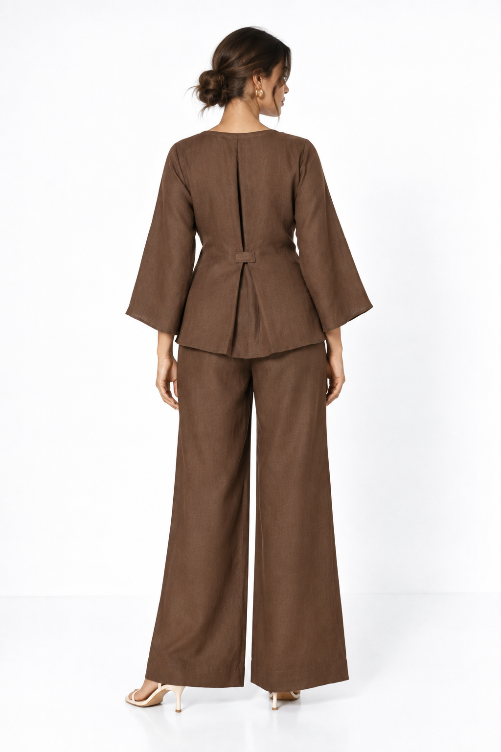 Kaha linen wrap set for women back view