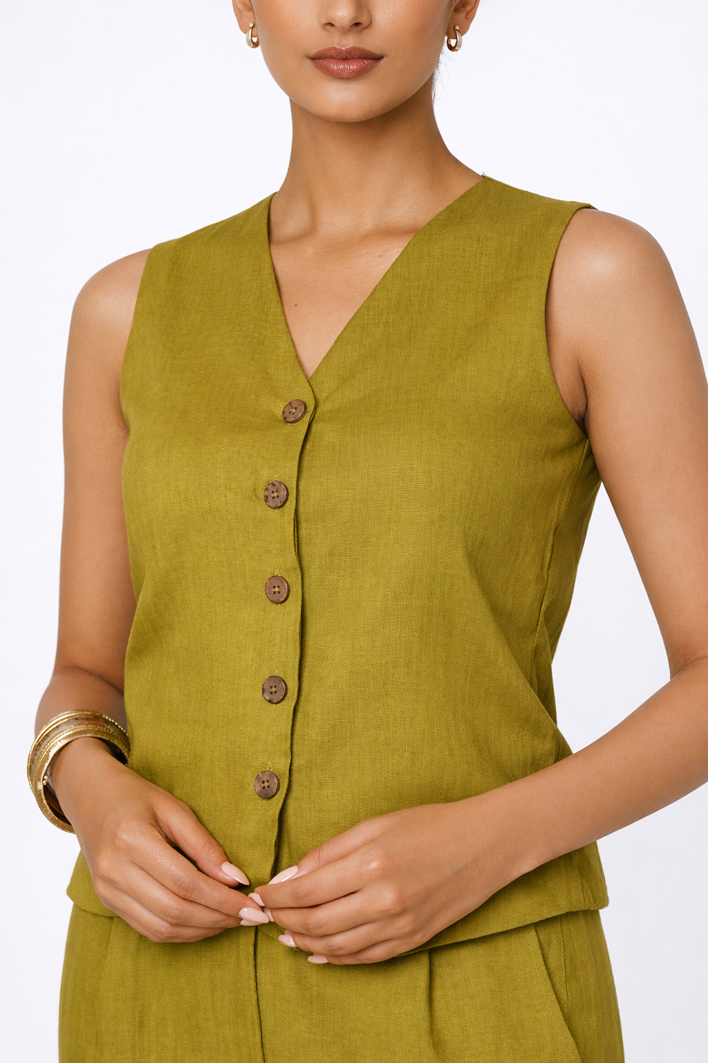 Linen Vest V-Neck Detail – Piyari Linen Outfit Set for Women