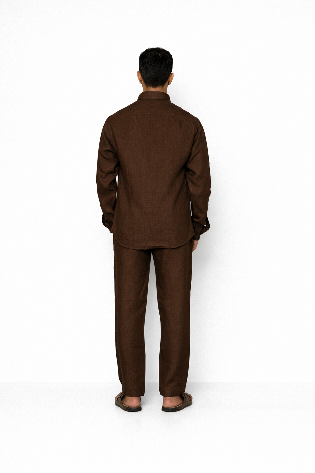 Back view of chocolate brown men’s linen pants by LININ