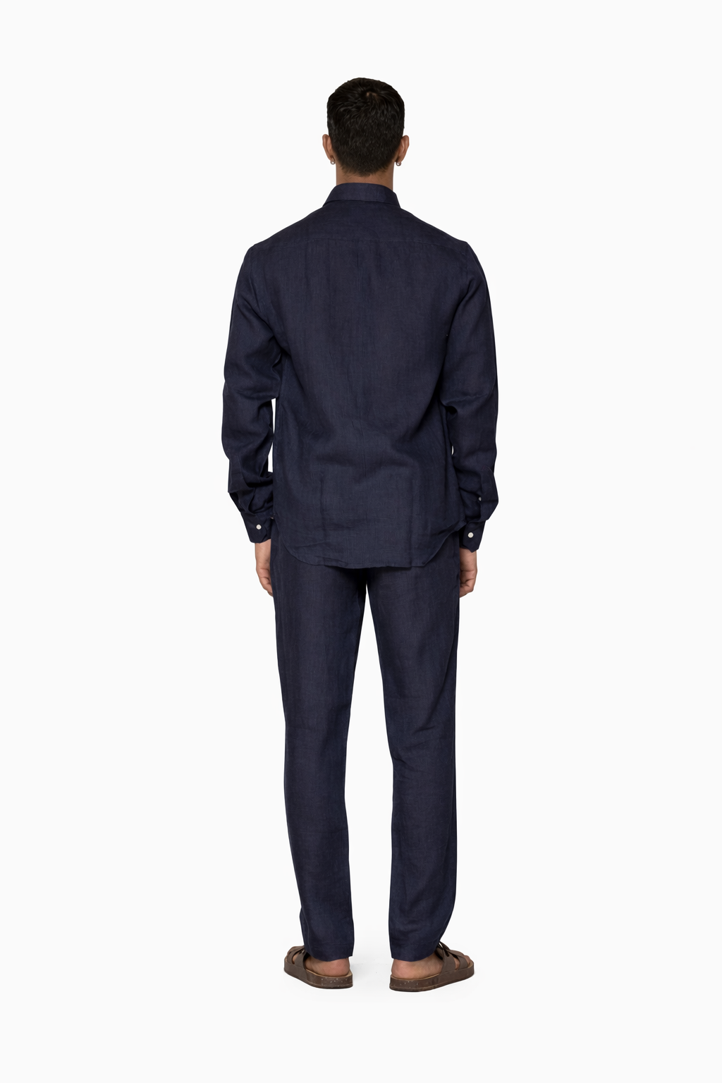 Back view of navy blue men’s linen pants by LININ