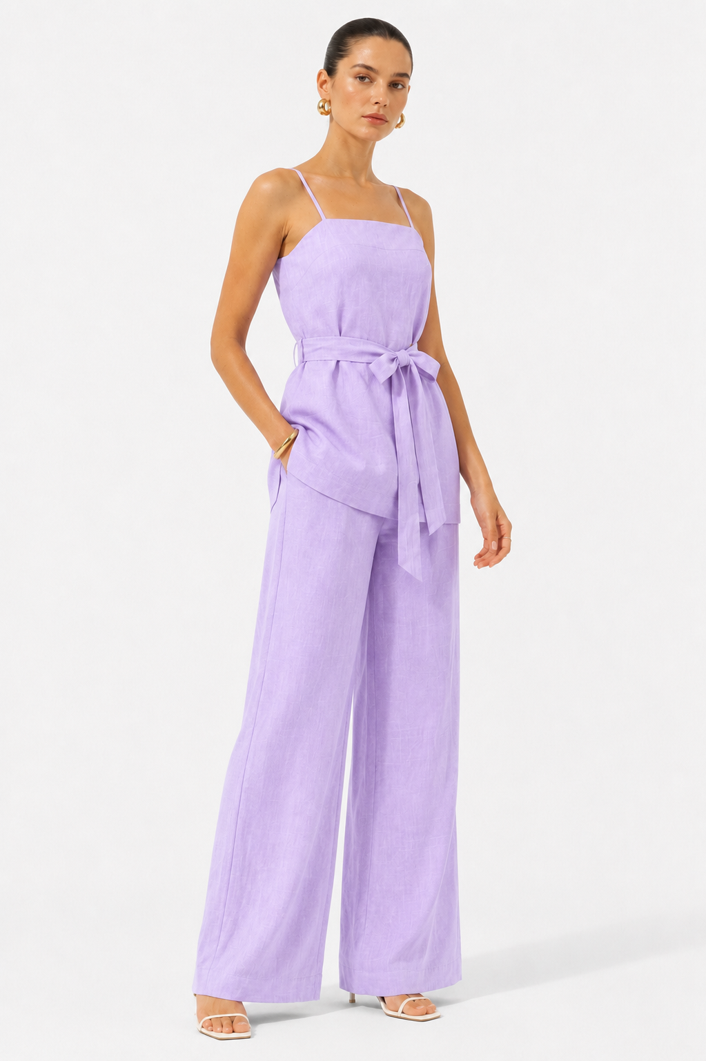 Lune lavender linen top with square neckline and spaghetti straps and pants