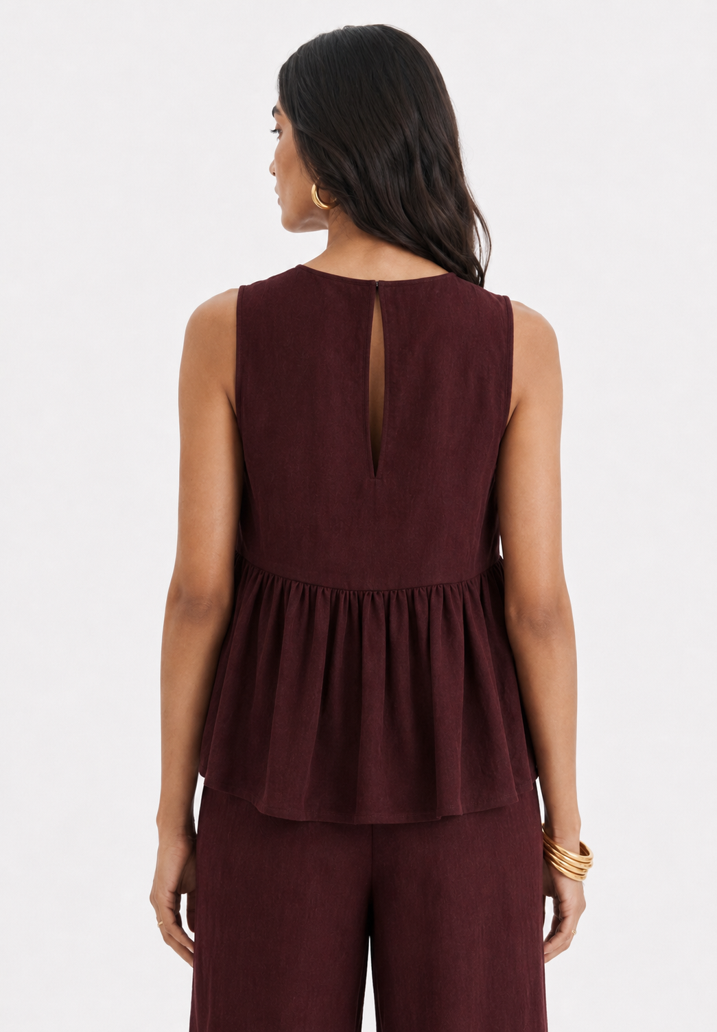 Back view of Mulberry Muse linen set showing concealed neck closure