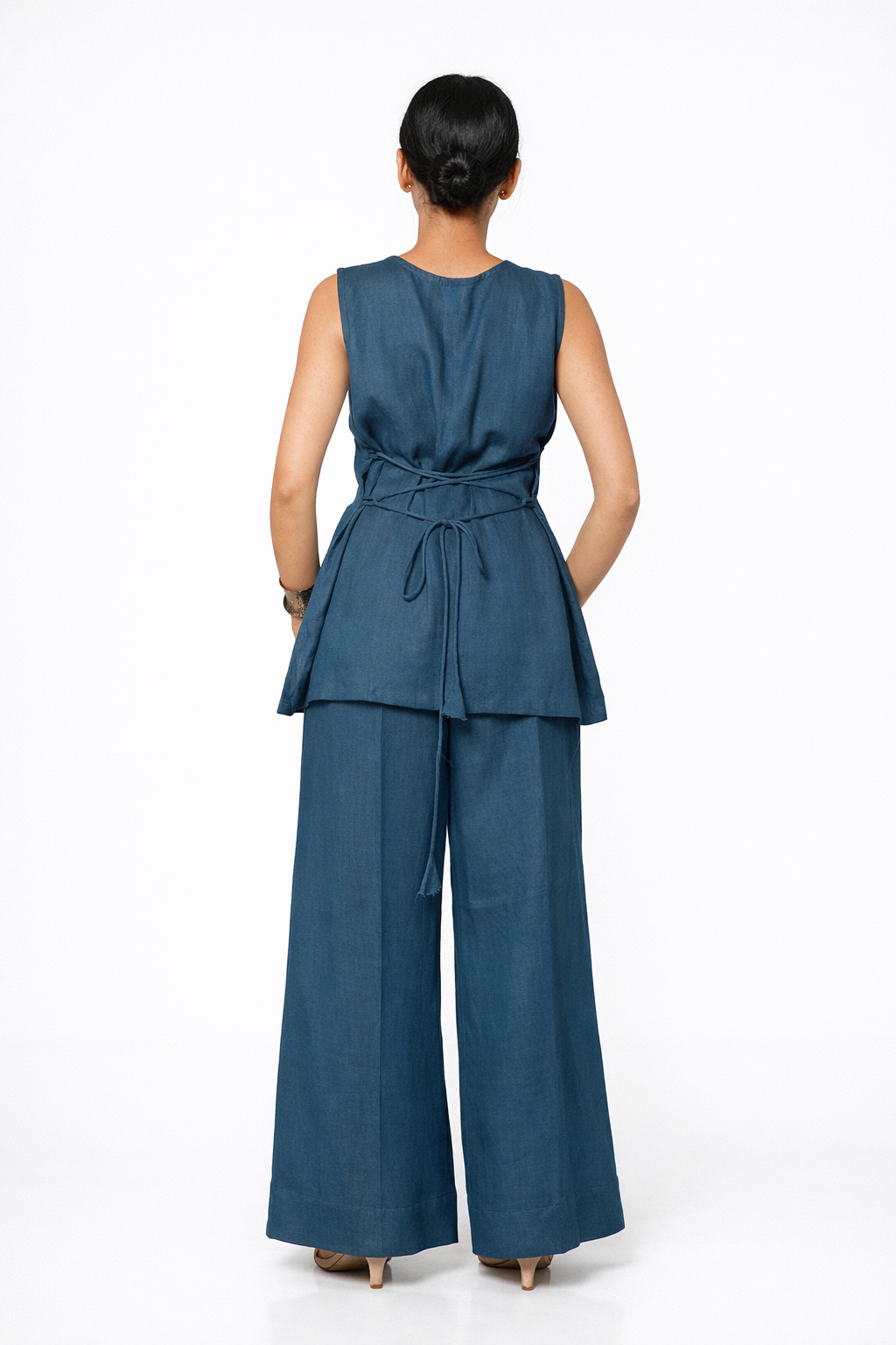 Neel Indigo Linen Tie Back Set – Women’s Indigo Linen Outfit Set Back View