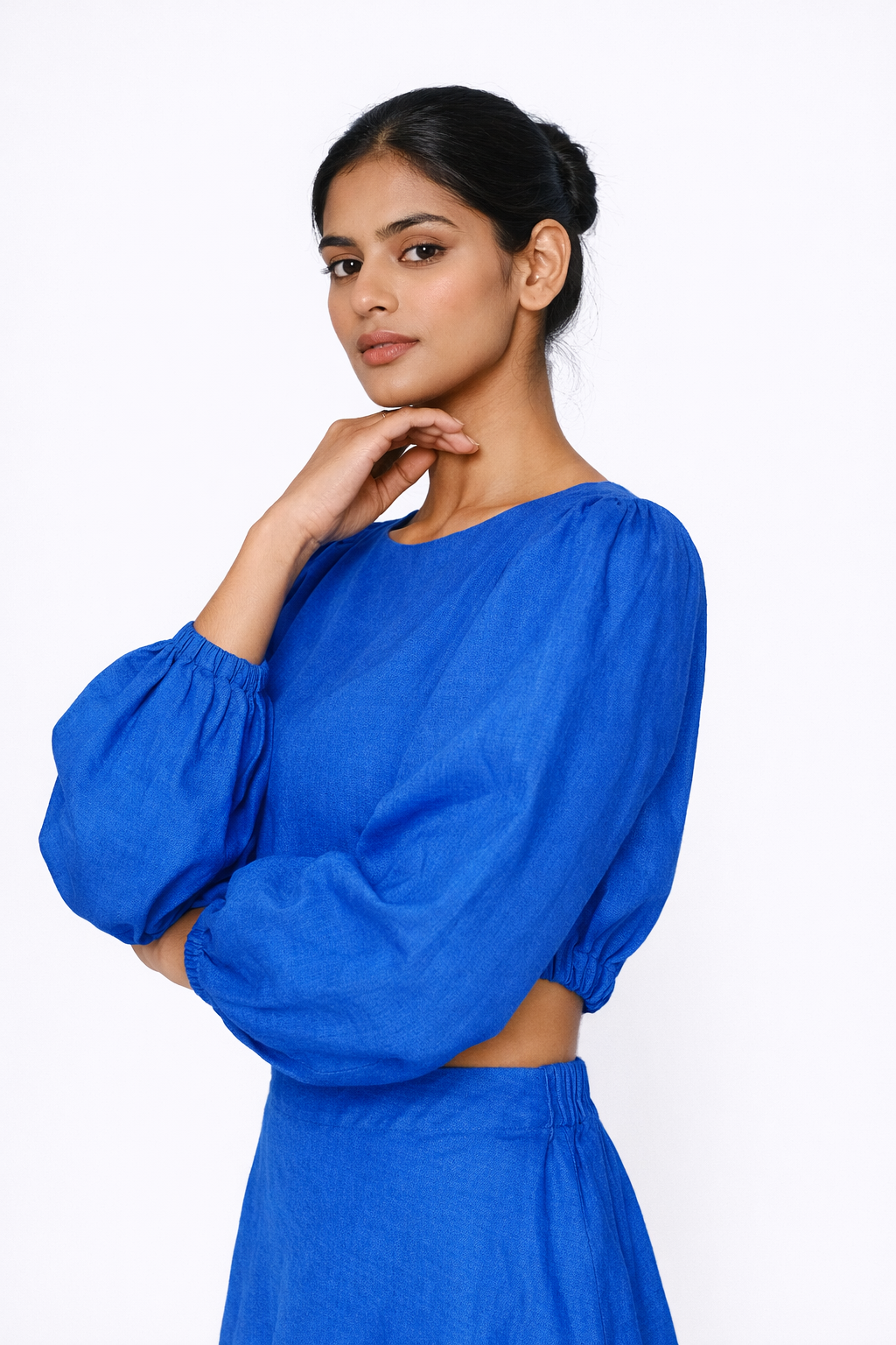 Linen Dress with Puff Sleeves – Neelambar Linen Outfit Detail