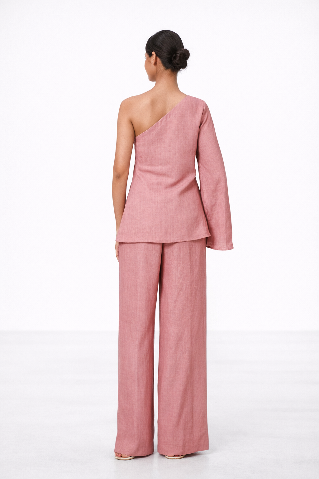 Rozmay One Shoulder Linen Set – Women’s Linen Outfit Set Back View