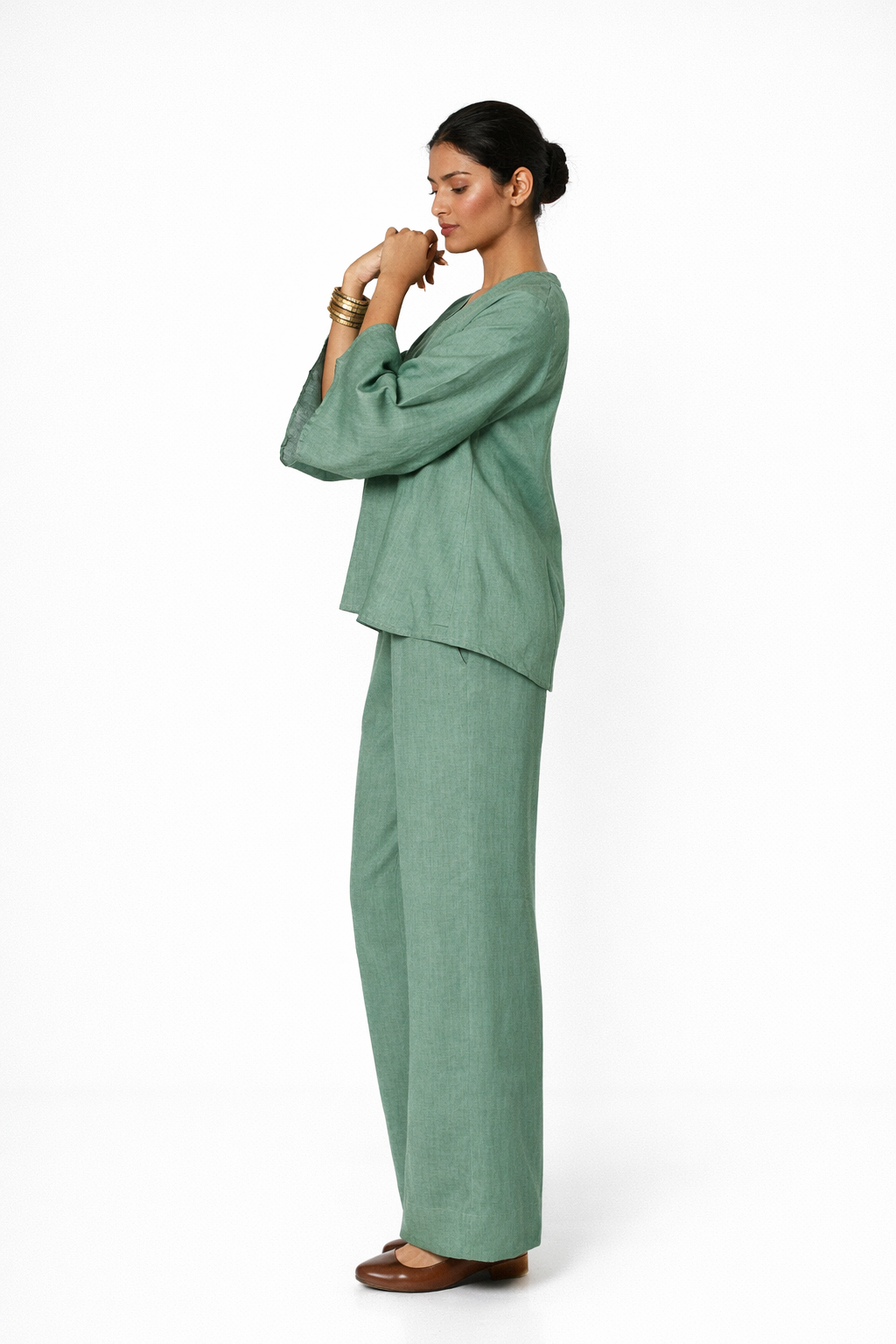 Sadabar Sage Green Linen Set – Women’s Linen Outfit Co-Ord Side View