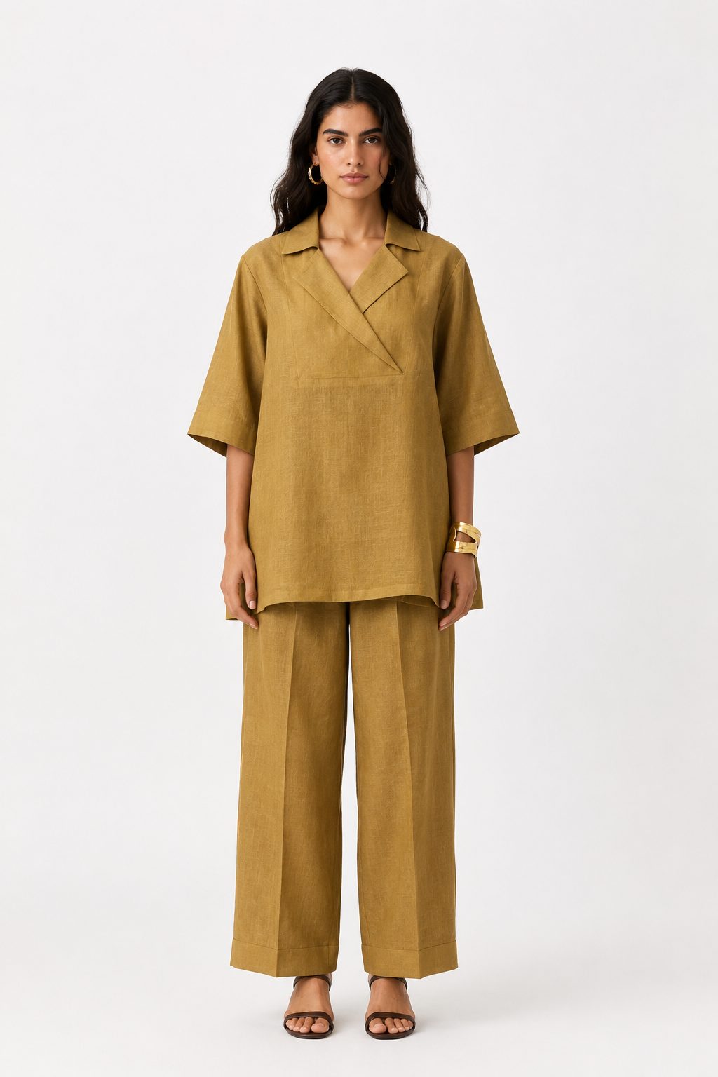 Zariya antique gold linen set for women front view