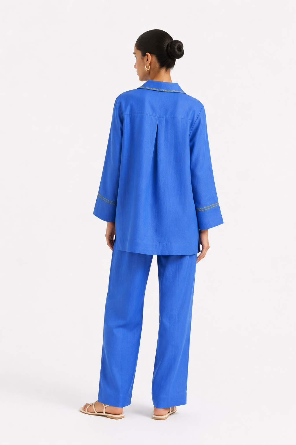 Back view of Ziya blue linen set for women showing relaxed silhouette